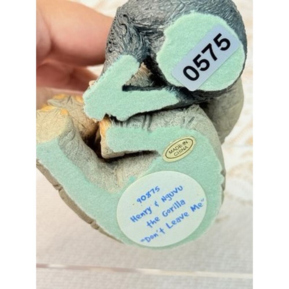 Elephant Figurine "Don't Leave Me" Henry & Gorilla #0575 Made in China ©2001 - Picture 12 of 12